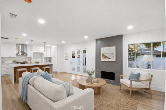 2137 Ostrom, Long Beach, CA 90815