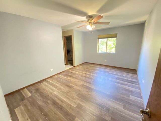 13933 LARAMIE Avenue 217, Crestwood, IL 60418