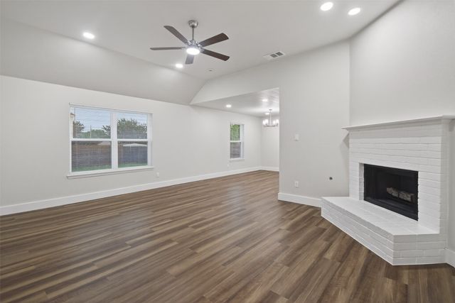 416 Griffin Street, Lancaster, TX 75146