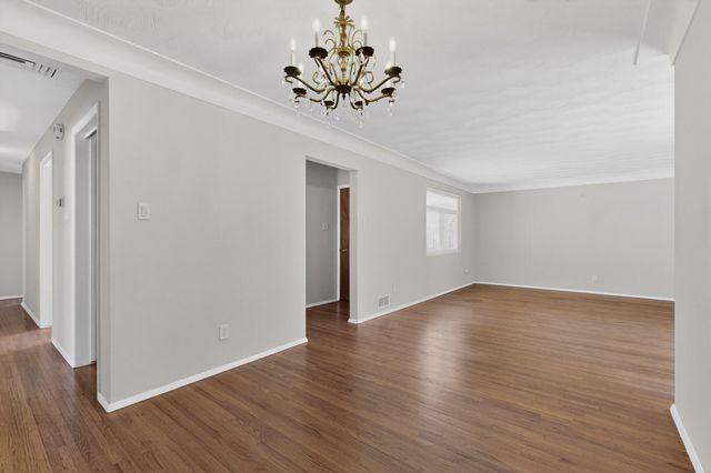 1317 Kentucky Street NE, Albuquerque, NM 87110