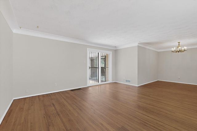 1317 Kentucky Street NE, Albuquerque, NM 87110