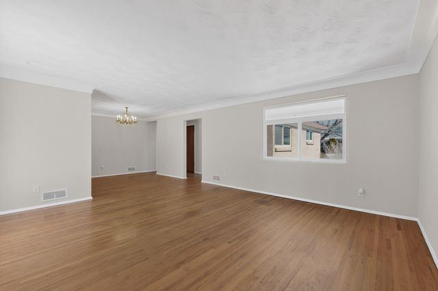 1317 Kentucky Street NE, Albuquerque, NM 87110