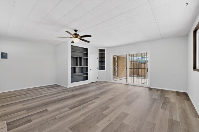 1317 Kentucky Street NE, Albuquerque, NM 87110