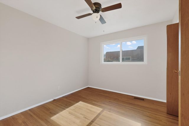 1317 Kentucky Street NE, Albuquerque, NM 87110