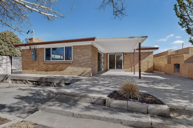 1317 Kentucky Street NE, Albuquerque, NM 87110