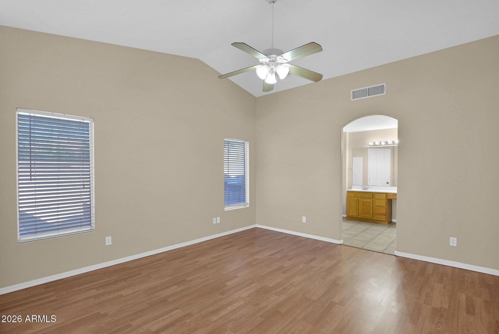 Image 17 of property listing at 20422 N 30TH Place, Phoenix, AZ 85050