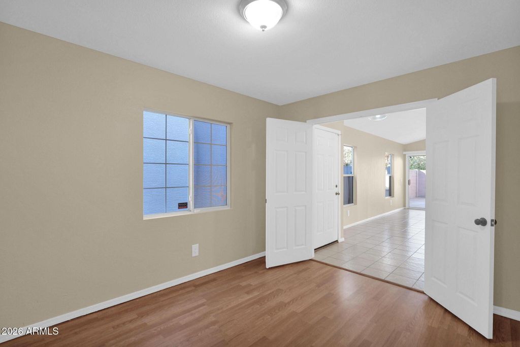 Image 18 of property listing at 20422 N 30TH Place, Phoenix, AZ 85050