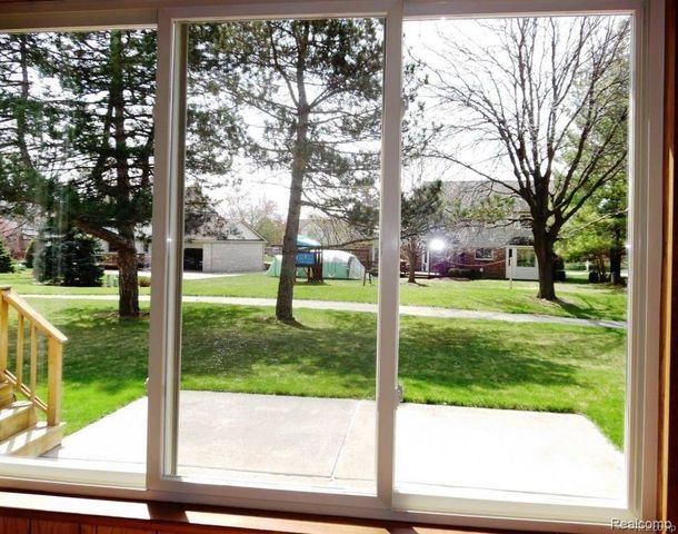 720 SHELLEY Drive, Rochester Hills, MI 48307
