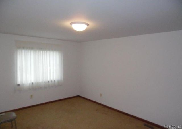 720 SHELLEY Drive, Rochester Hills, MI 48307