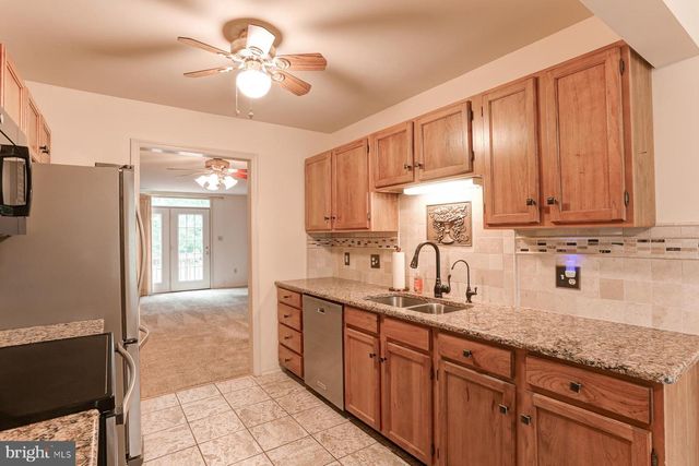 19 SHYBROOK CT, Elizabethtown, PA 17022