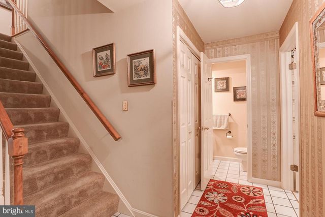 19 SHYBROOK CT, Elizabethtown, PA 17022