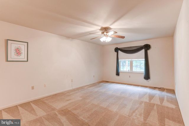19 SHYBROOK CT, Elizabethtown, PA 17022