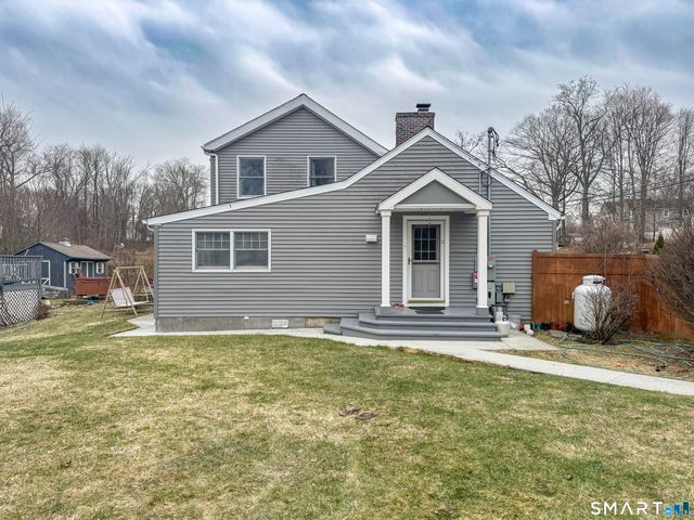 207 Stadley Rough Road, Danbury, CT 06811