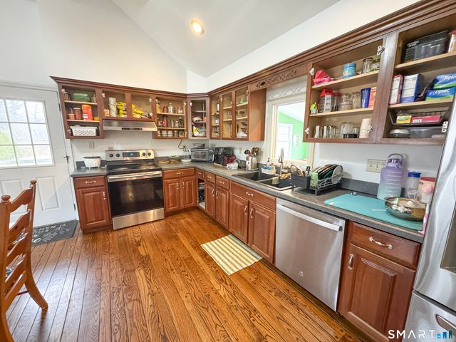 207 Stadley Rough Road, Danbury, CT 06811