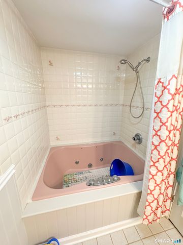 207 Stadley Rough Road, Danbury, CT 06811