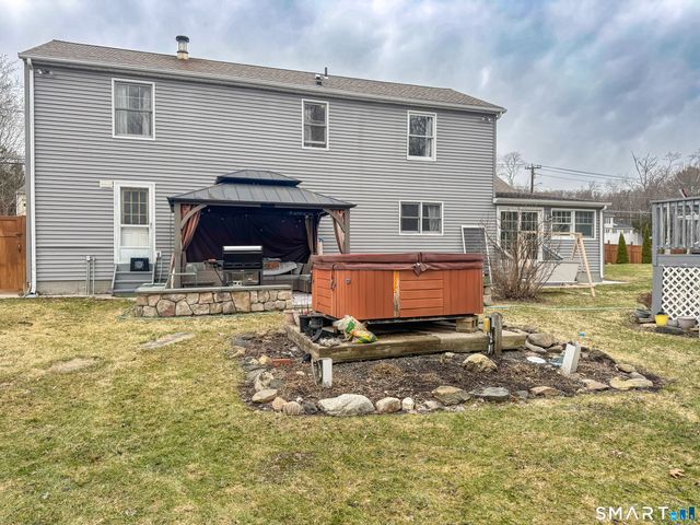 207 Stadley Rough Road, Danbury, CT 06811