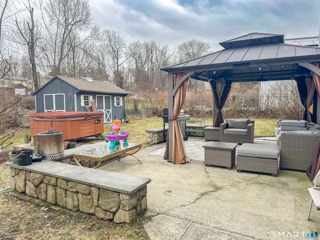 207 Stadley Rough Road, Danbury, CT 06811