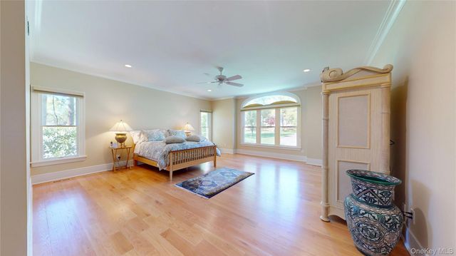 23 Overbrook Lane, Upper Brookville, NY 11545