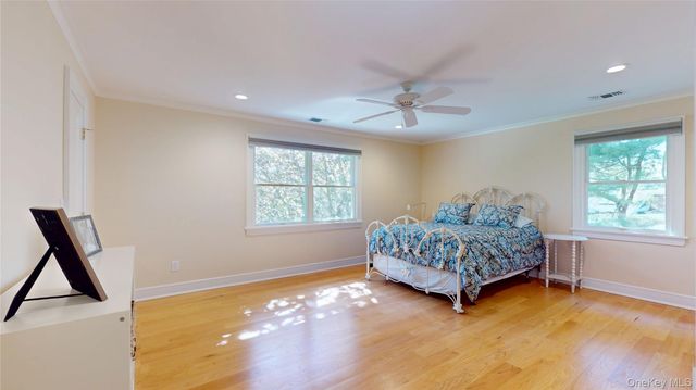 23 Overbrook Lane, Upper Brookville, NY 11545