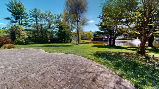 23 Overbrook Lane, Upper Brookville, NY 11545