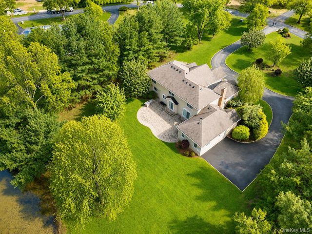 23 Overbrook Lane, Upper Brookville, NY 11545