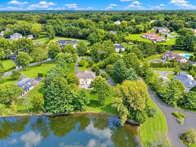 23 Overbrook Lane, Upper Brookville, NY 11545