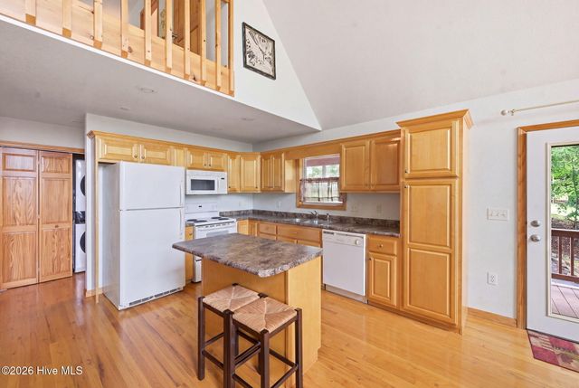 65 Ellis Lane, Murphy, NC 28906