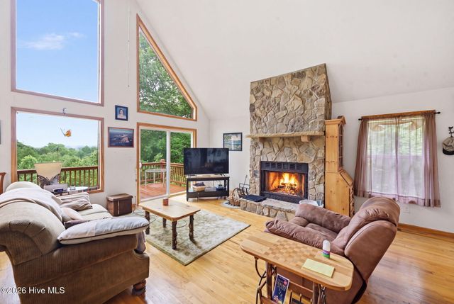 65 Ellis Lane, Murphy, NC 28906