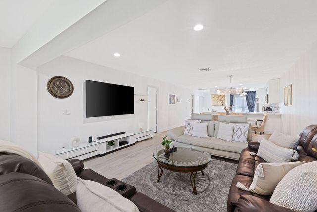 1031 Citrus Way 102-d, Delray Beach, FL 33445