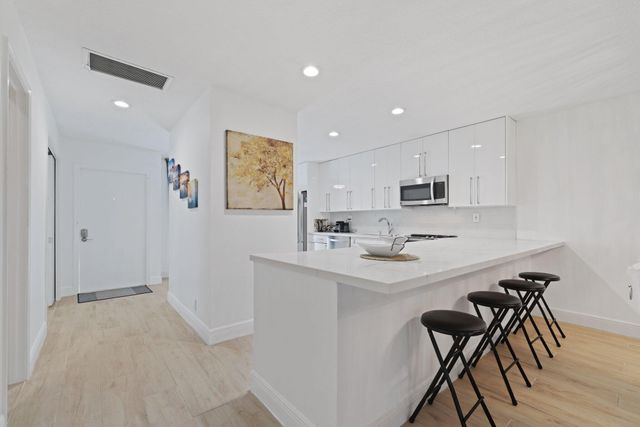 1031 Citrus Way 102-d, Delray Beach, FL 33445