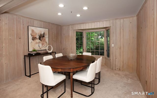 531 Cheese Spring Road, New Canaan, CT 06840