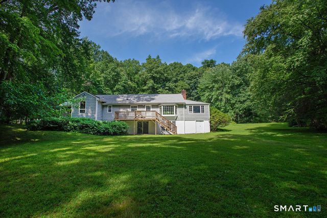 531 Cheese Spring Road, New Canaan, CT 06840