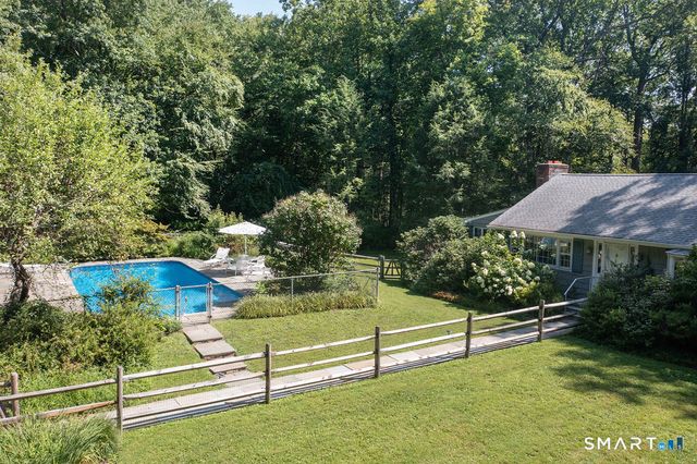 531 Cheese Spring Road, New Canaan, CT 06840