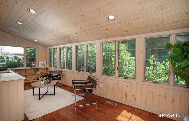 531 Cheese Spring Road, New Canaan, CT 06840