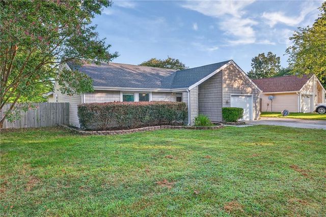 2604 Saint Regis LN, Virginia Beach, VA 23453