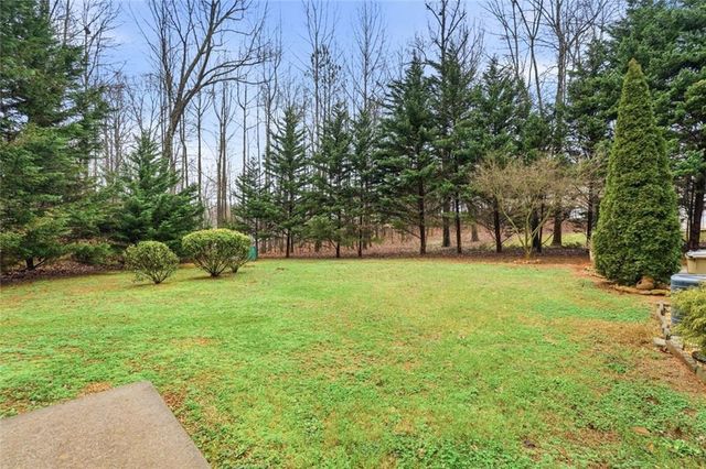 170 Sable Trace Trail, Acworth, GA 30102