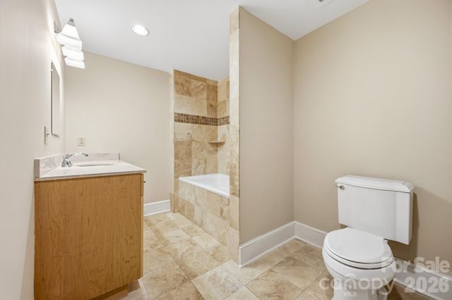 21 Battery Park Avenue 307, Asheville, NC 28801