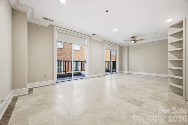 21 Battery Park Avenue 307, Asheville, NC 28801