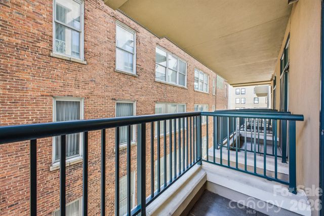 21 Battery Park Avenue 307, Asheville, NC 28801