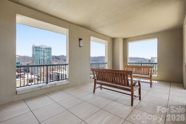 21 Battery Park Avenue 307, Asheville, NC 28801