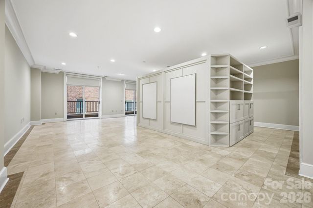 21 Battery Park Avenue 307, Asheville, NC 28801