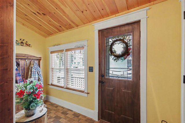 1012 Mills Street, Kalamazoo, MI 49001