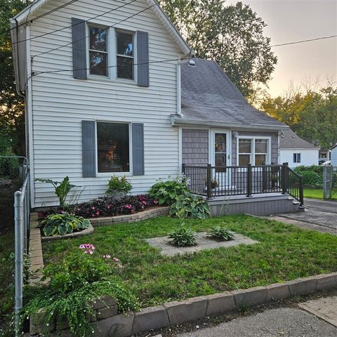 1012 Mills Street, Kalamazoo, MI 49001