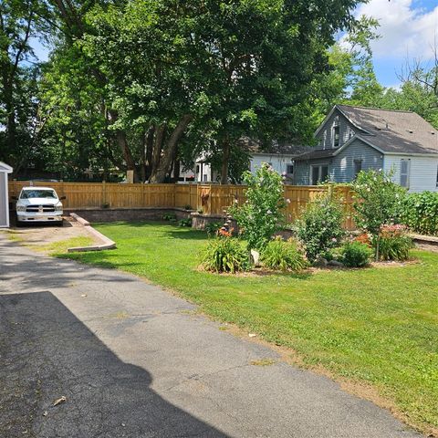 1012 Mills Street, Kalamazoo, MI 49001