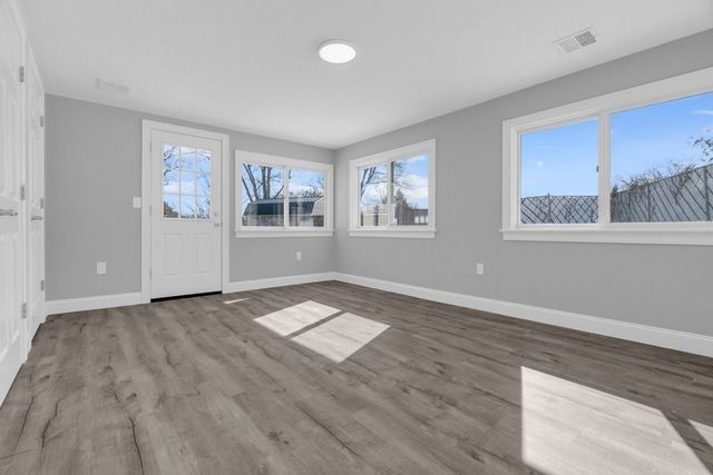 95 Lisa Ann Dr, Bellingham, MA 02019