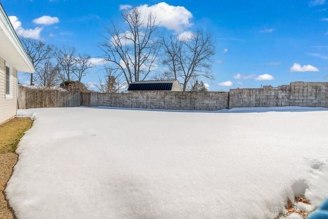 95 Lisa Ann Dr, Bellingham, MA 02019