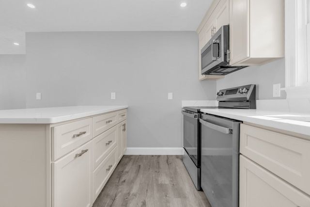 95 Lisa Ann Dr, Bellingham, MA 02019