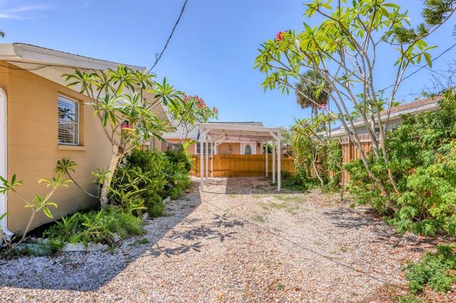 39 1ST AVENUE, Englewood, FL 34223