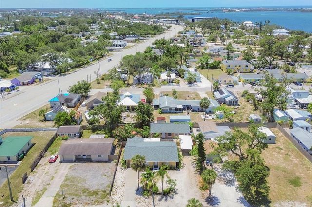 39 1ST AVENUE, Englewood, FL 34223