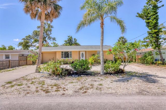 39 1ST AVENUE, Englewood, FL 34223